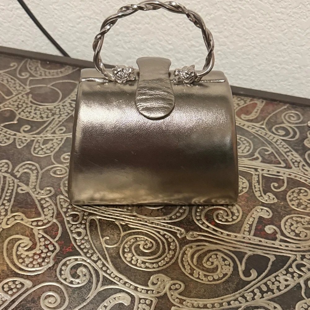 Rodo Metallic gold Clutch - Picture 7 of 7